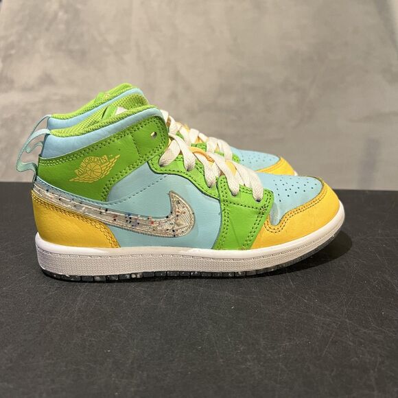Nike Air Jordan 1 Mid SE Shoes Youth Size 1Y Recycled Grind Swoosh DX4370-400 - Picture 1 of 9